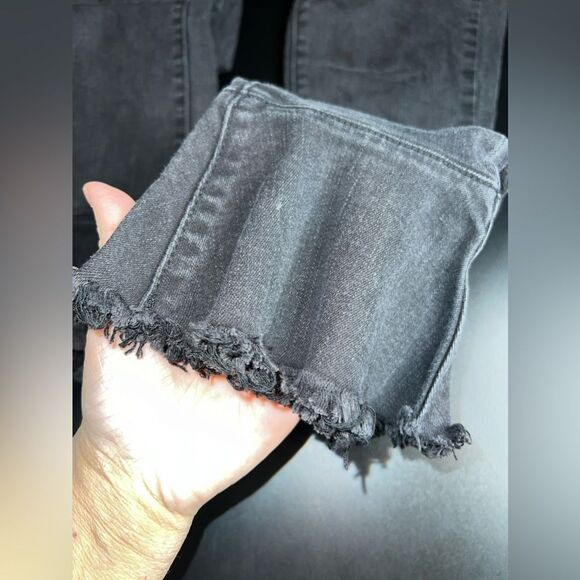 Levi’s Black 711 Skinny Ruffle Women’s Jeans Black/Dark Grey Wash Size 25 EUC - Picture 4 of 10